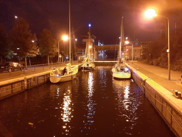 AACF187A-9138-4E7A-8DA7-E1A3AAA04943