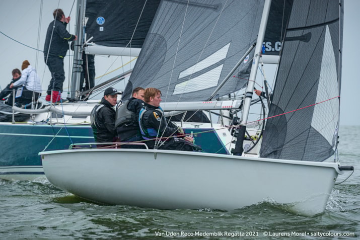 1BEF33A7-A0F6-4B5A-8418-4A656B45A3EF