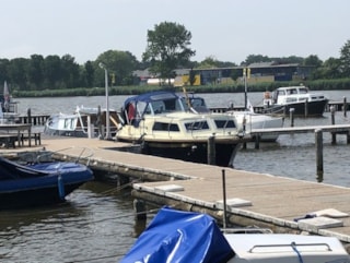 E6549749-63F1-44B1-A770-E321F94B1A80