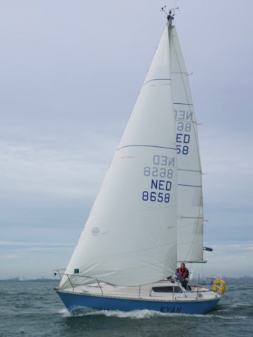 0851E098-A1B2-485B-81A9-A4AB7221C1C4