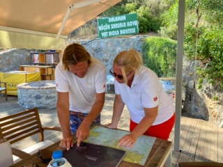 DA8EF88B-9360-4BDE-8E6A-0A48E1D02112