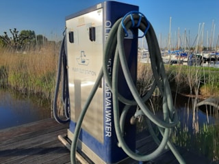 BDC2A52B-3E46-4C21-9677-96F2B3532A79