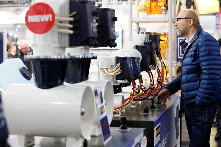 2953D04A-7C51-4167-831E-58CFFBB1635F