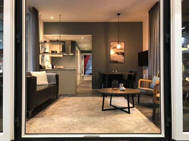 FFCC8333-0AD9-48B8-AD3F-CF994B030DCB