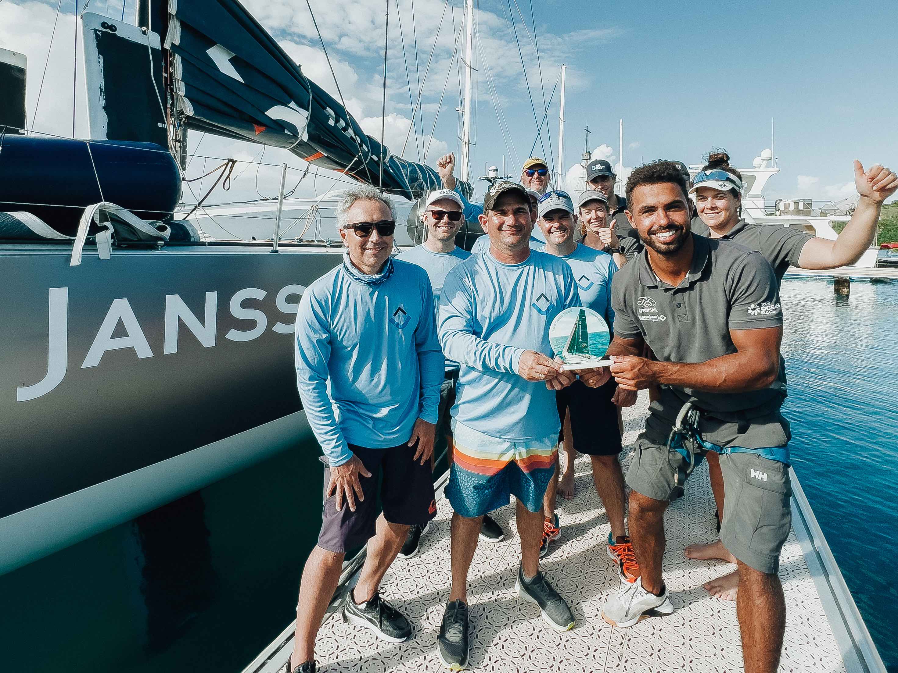 Nieuw Curaçao Round Island Record voor Team Janssen de Jong