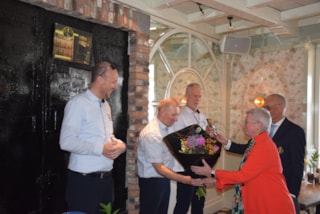 6515EE16-04DB-48E8-8A4A-5909A6B04CDD