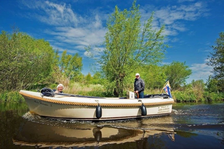 EE308EAC-3252-46FF-9E48-C6FC71C4F928