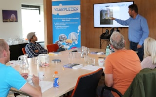 FB8D22BD-F93E-45B6-960C-837B8B4961DD