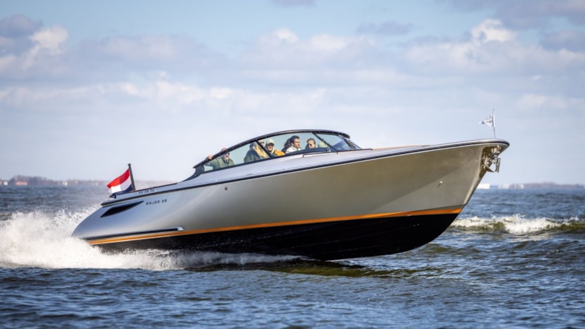 BDACB7CE-CAB3-46FC-8AA0-8C1834D08932