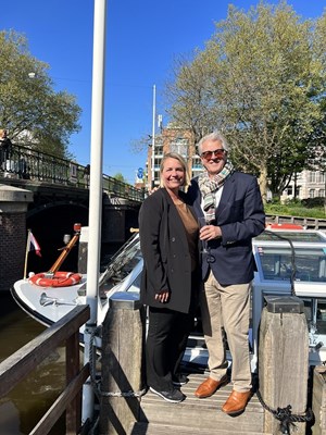 6B42FD22-8133-47ED-9606-0DCA8342EE29