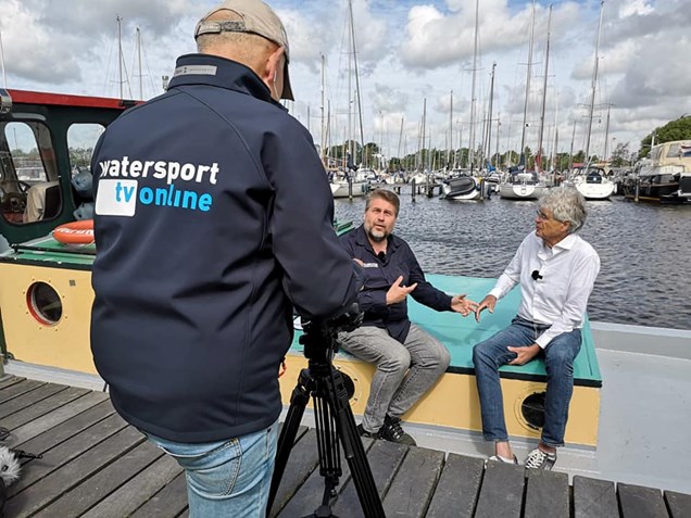 8CDB64A3-4B06-4EBC-AB45-BF67D5D5CA40