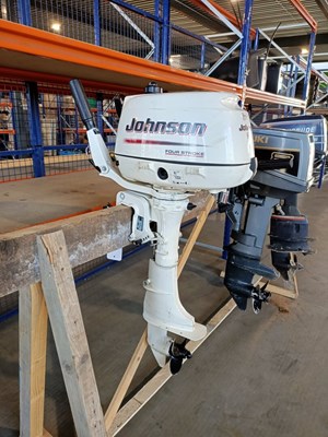 8B3AD529-8393-486E-82FB-38289859E358