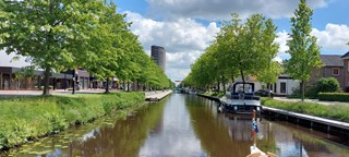 2F42C818-F08B-4A61-85C3-E8720006DE53