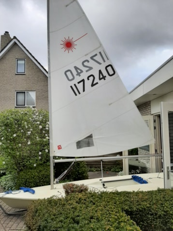 9F592A7B-8730-475E-9C1D-1C7D351EF315