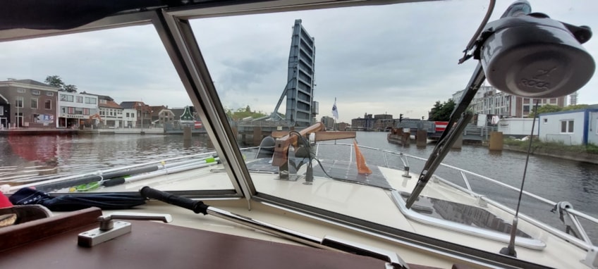 63FB94F8-581B-4619-A6A3-A2F3FE602720