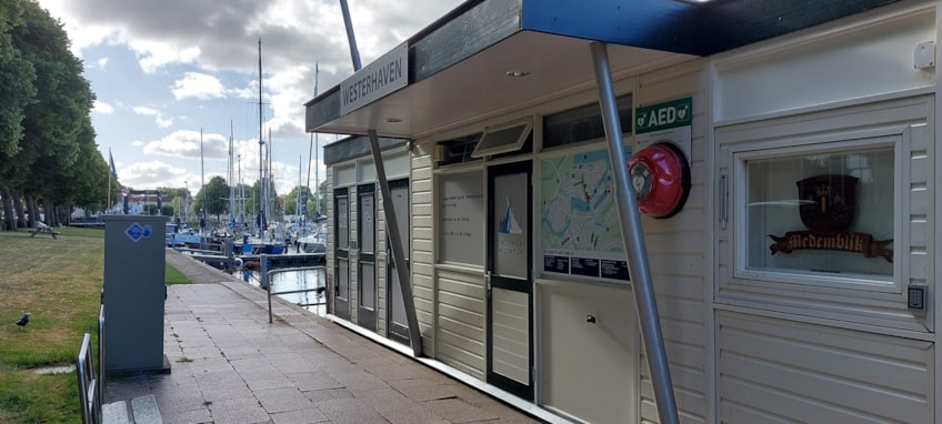 6516C1A5-B9C6-4EC7-BCED-57CEE9B9F677