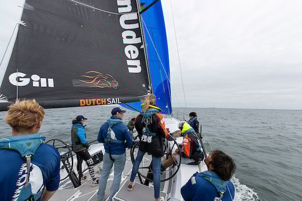 D138BBB5-2381-44B9-A8E0-460E34EA9CDC