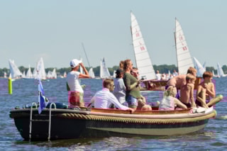 8DF2E03C-2B41-4906-B757-655D007ABB68