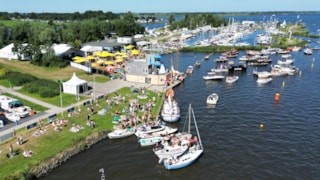 0DDF4E83-3B37-45E1-AA21-270CFD0C2C06