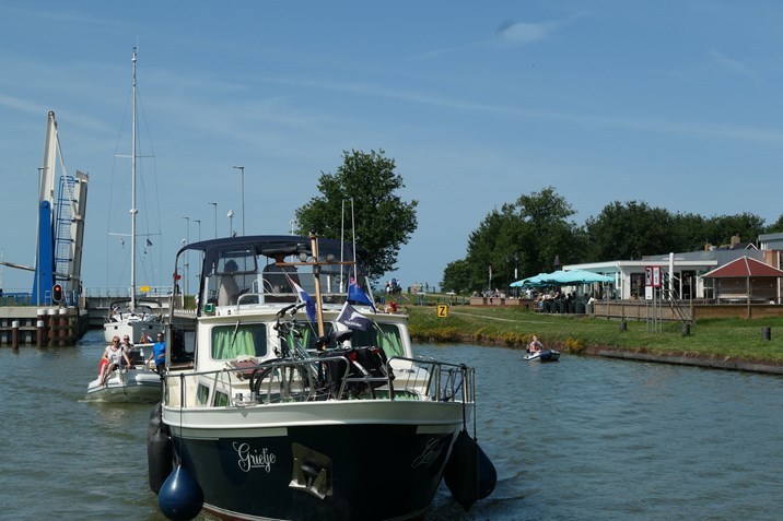 A259603B-D7C7-48AD-8A24-12455DFBD08B