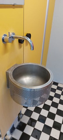 950B910A-31AC-42CD-81A3-FB9CF7B5612A