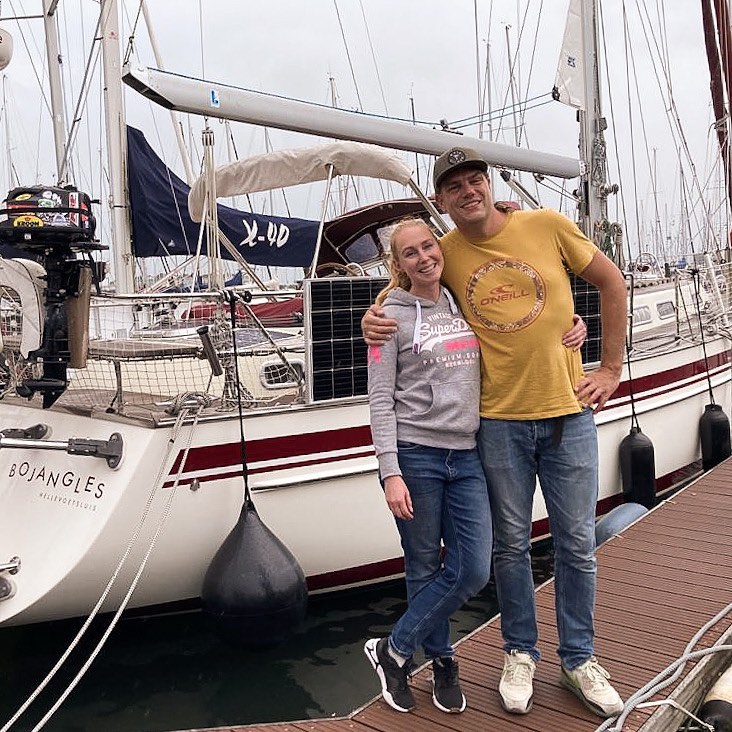 Jojanneke en Vincent in Podcast Take a Break over spontane zeilreis