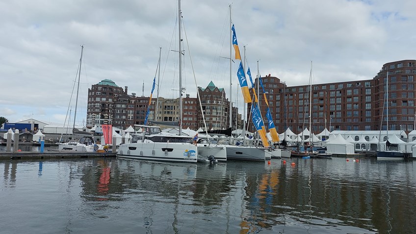 A5D7815F-DA08-4084-86DE-DC9ECB6EFD5E