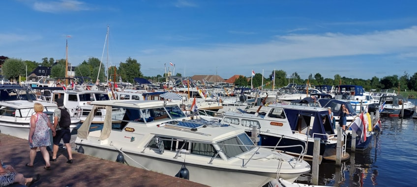 B4129393-6B0E-464D-8EEE-C71391CEC88A