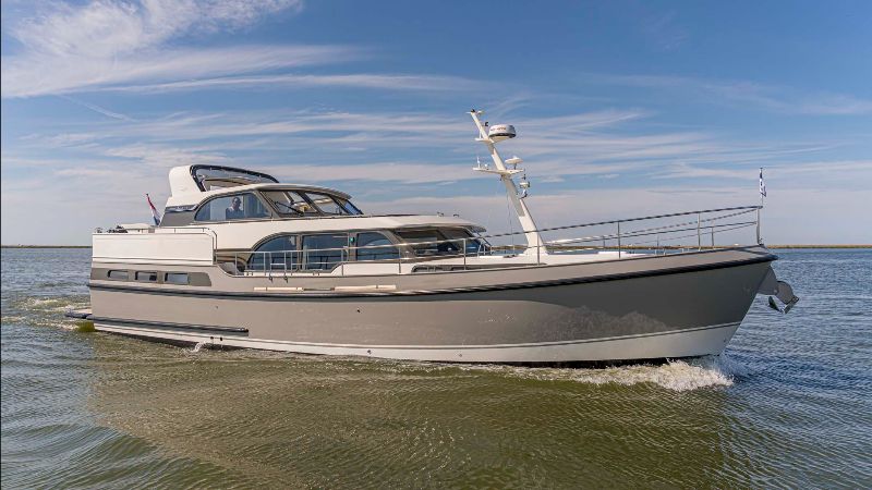 Linssen 55 SL AC Variotop genomineerd voor Powerboat of the year
