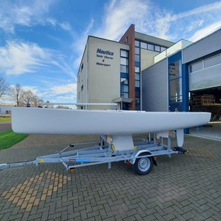 E4DA6A79-738D-475B-A25C-2649C98089DB