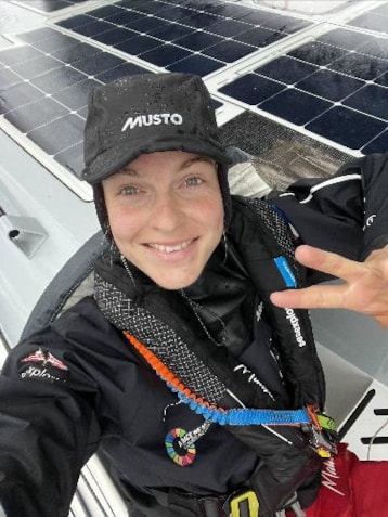 7d655347-9b49-2507-a1e5-ec9a9fbbd7c6