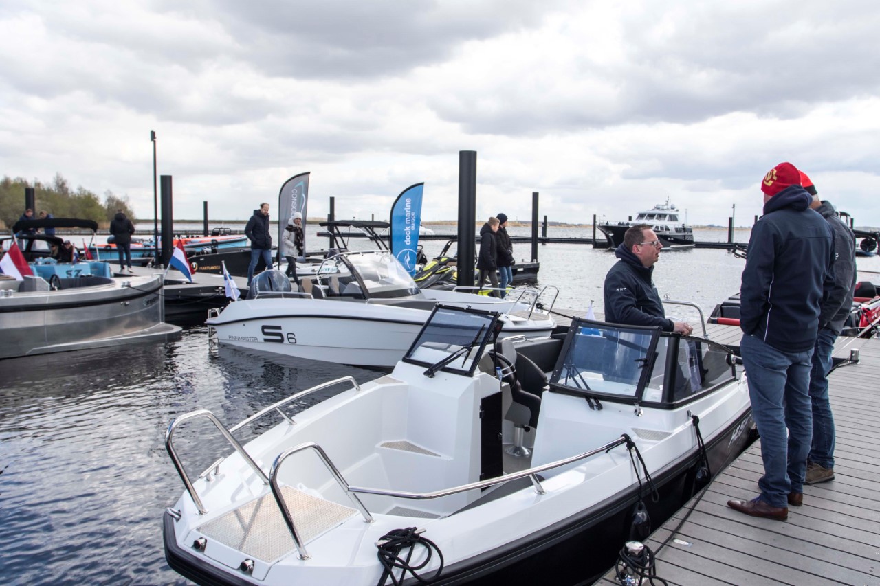 Oesterdam Aqua verplaatst naar 2024