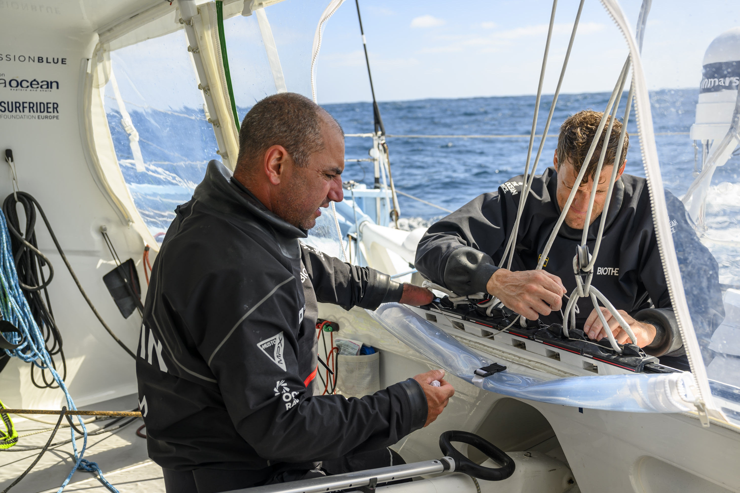 Pech slaat toe in Ocean Race: Team Malizia verliest voorzeil (+video)
