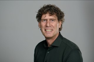 d7d543a2-d7a5-37be-8aeb-dbf6bd9ae31d