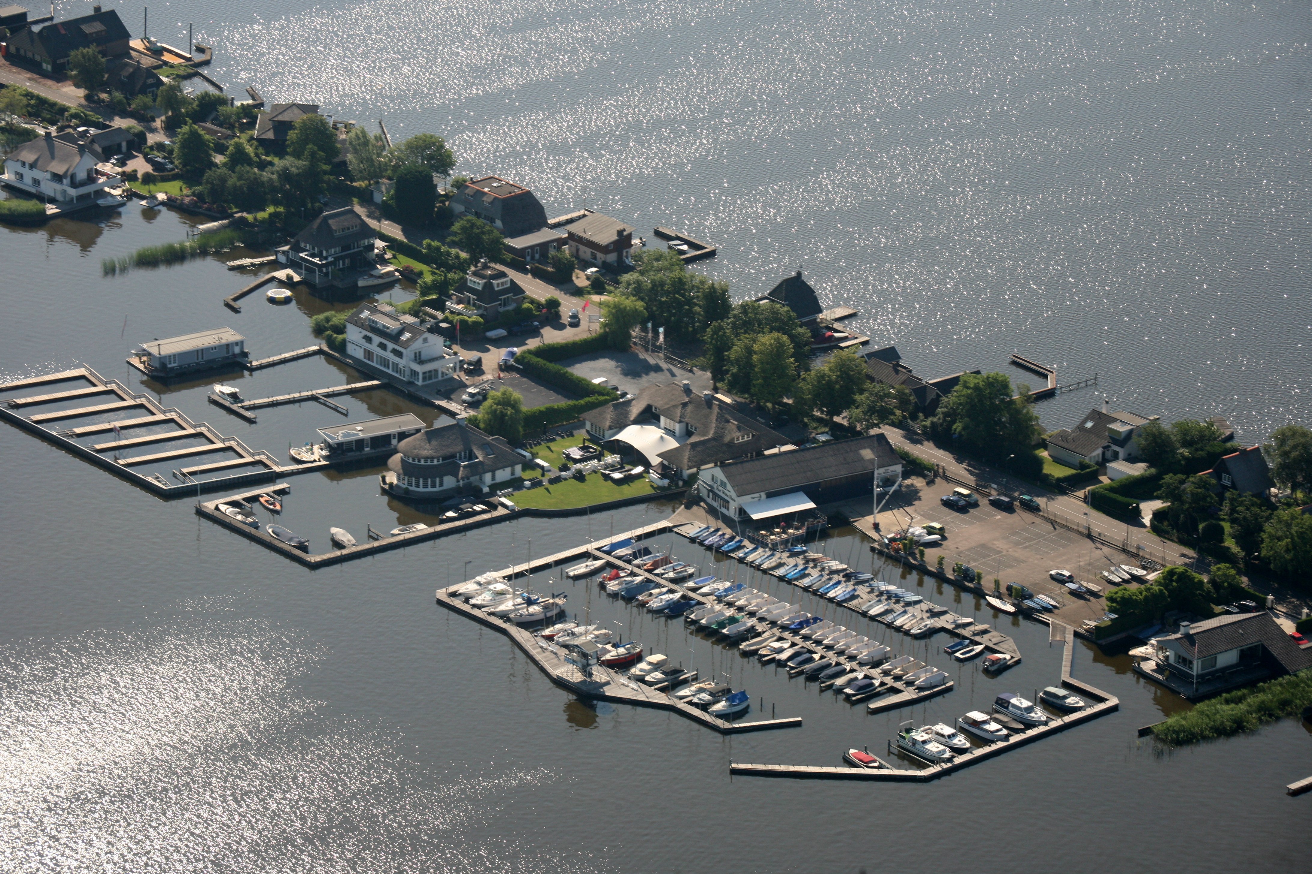 Baggeren Loosdrechtse Plassen in volle gang