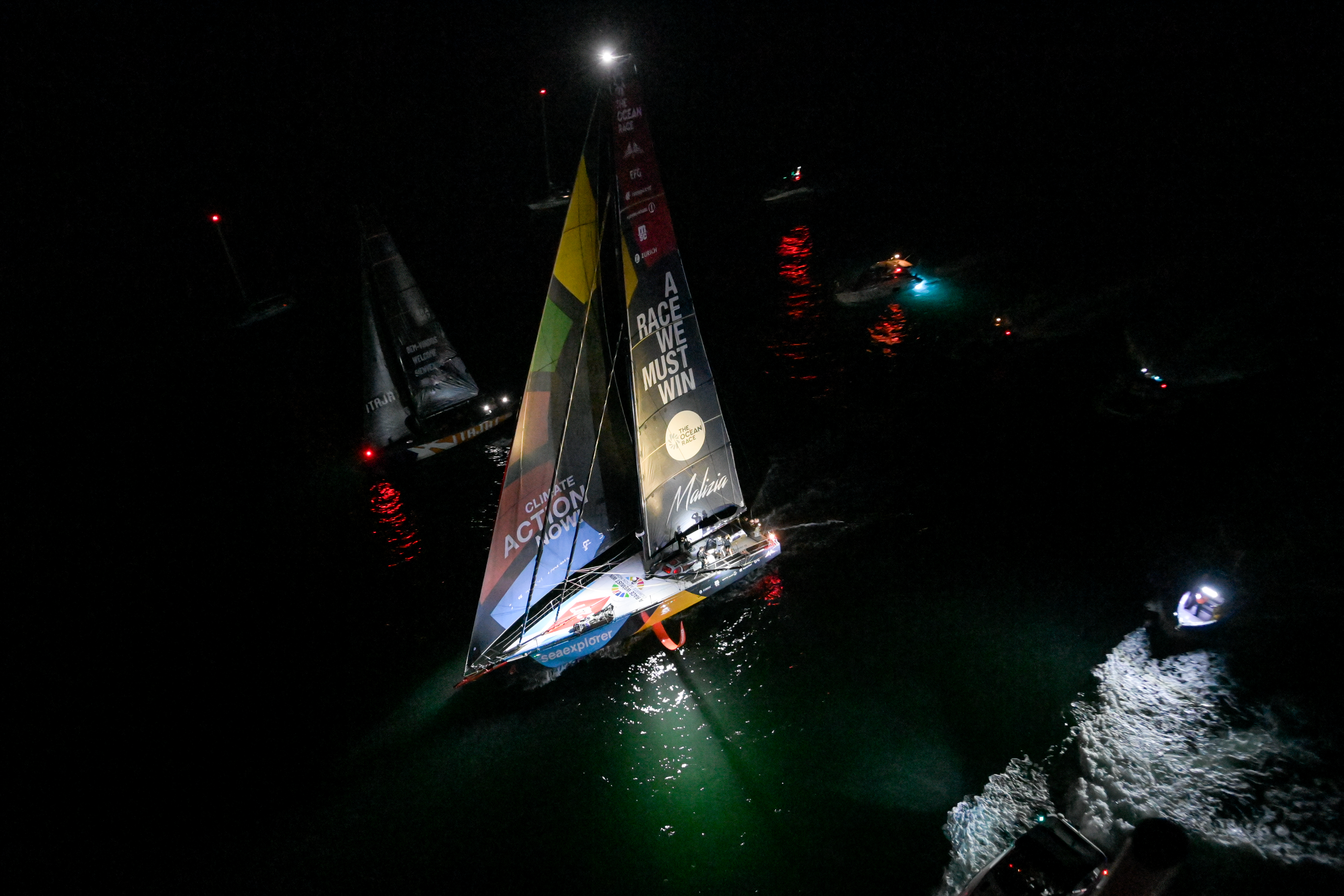 Team Malizia met Rosalin Kuiper wint derde leg Ocean Race (+video)