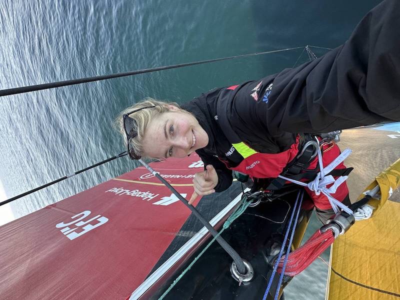 Rosalin Kuiper begint trots en gaar aan zesde etappe naar Den Haag