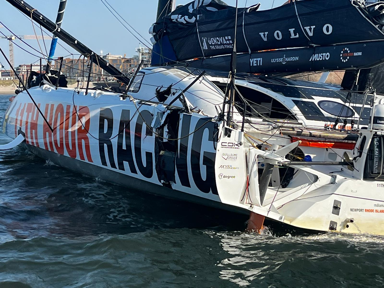 Koploper 11th Hour Racing Team staakt na aanvaring Ocean Race