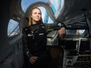 8ca43676-bebc-f44f-874b-9ed03a7f7434