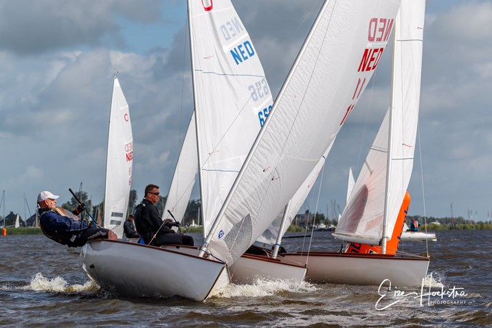 5A6411A9-FA35-45F0-88D2-9E9AB79AC54B