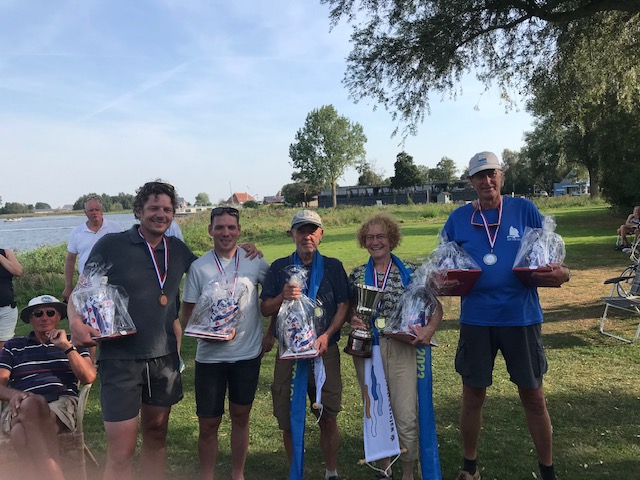 Rina de Nooijer Nationaal kampioen 12 voets jol