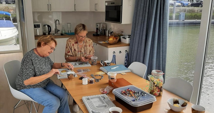 a3aae450-feca-4b33-811b-0644a7d1683f