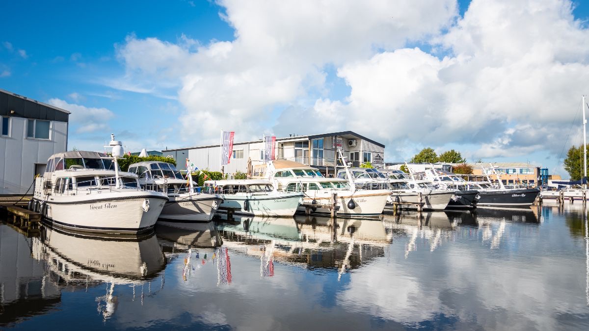 Sanzi Yachts in Sneek Linssen Yachts dealer voor Noord-Nederland