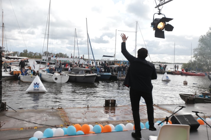 Glenn Palm met publiek