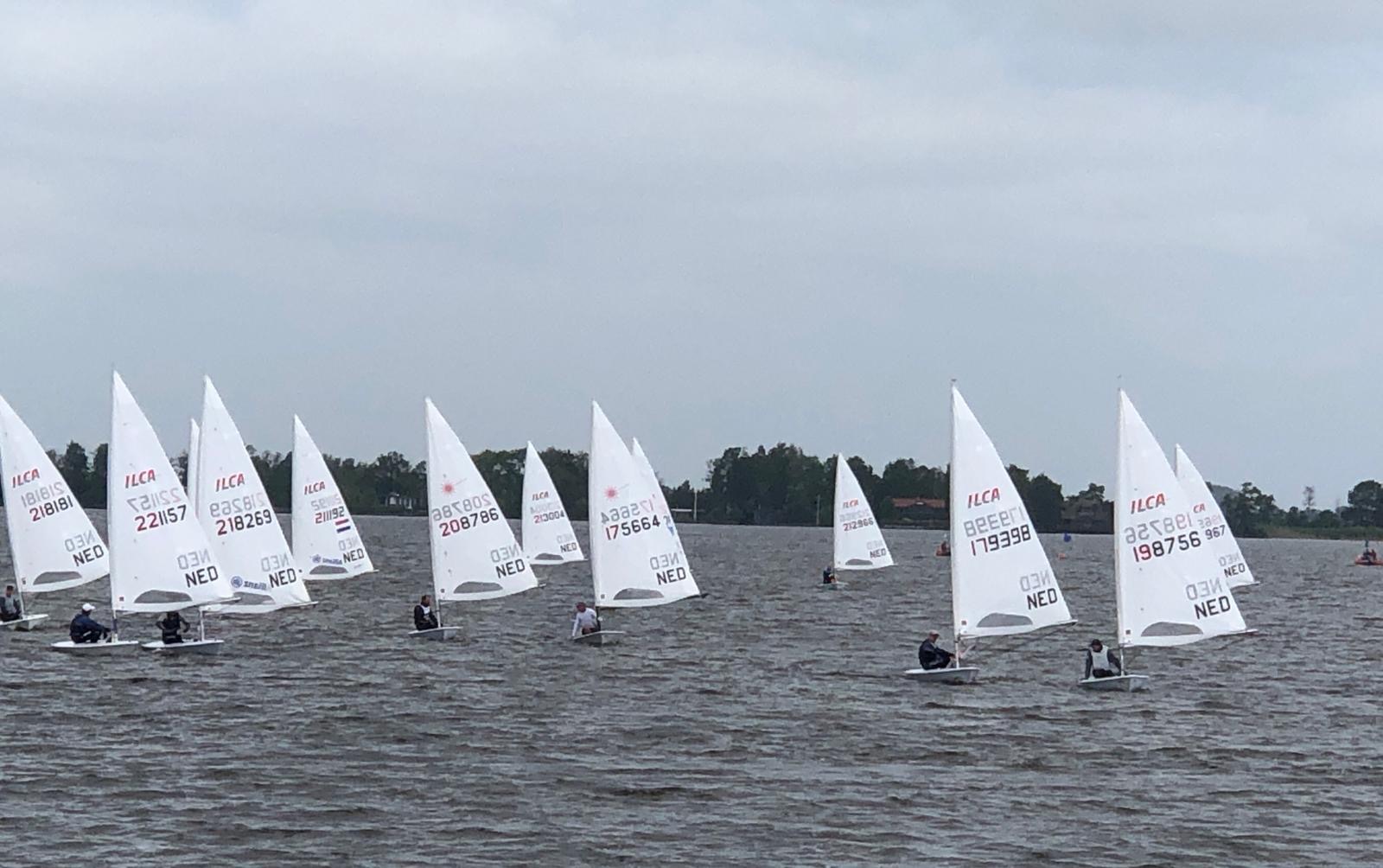 Spannende strijd bij NK Sprint bij de ILCA 7 