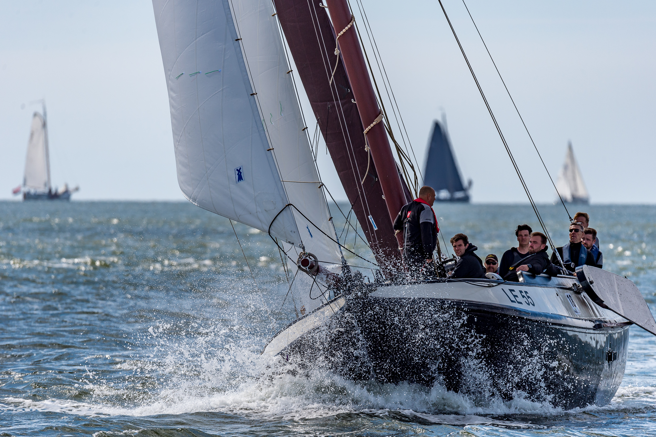 Harlingen-Terschelling Zeilrace met rustig weer 