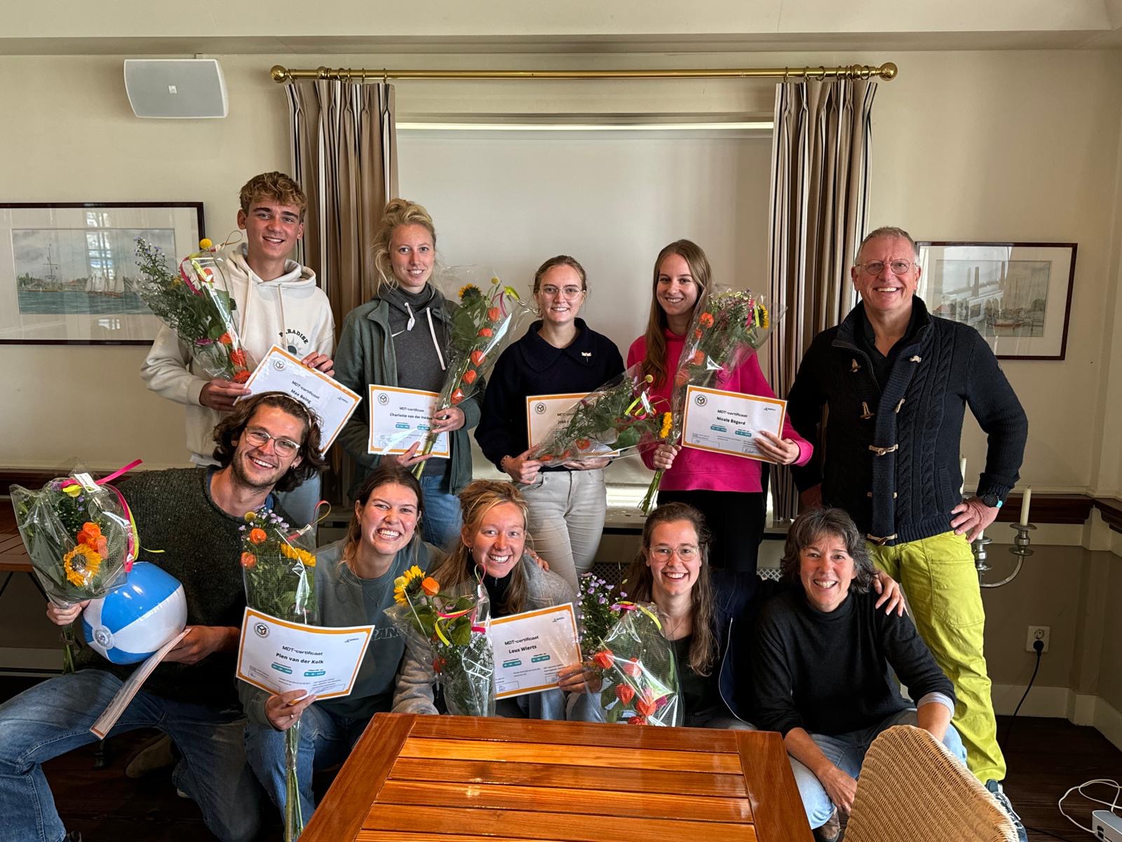 Sailwise reikt eerste MDT-certificaten uit aan jonge vrijwilligers 