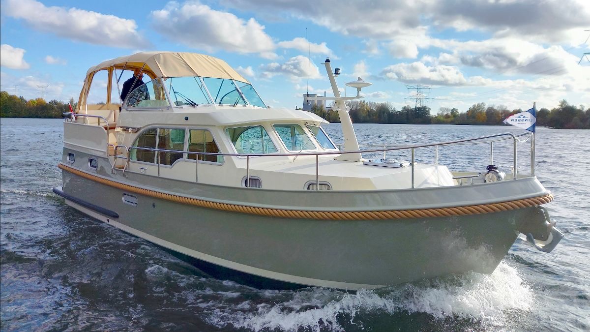 Linssen Boating Holidays verwelkomt Blau Weiss Yacht Charter