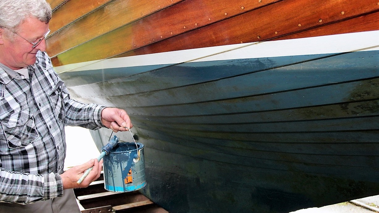 Voorjaarscontrole op het gebruik van antifouling