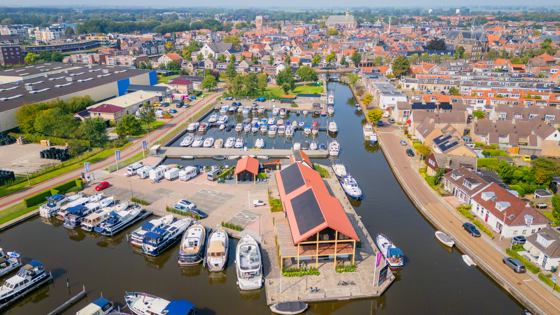 Marinaveste Campevaer in Sneek: comfortabel overnachten in nautische sferen 